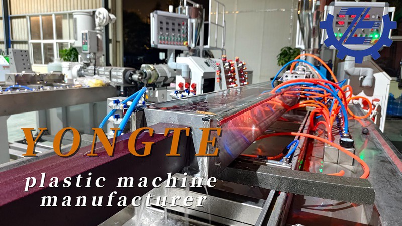 خط إنتاج ألواح البلاستيك البلاستيكية في Yongte: الحل الأخضر لإدارة لوحات الدوائر المطبوعة النفايات
