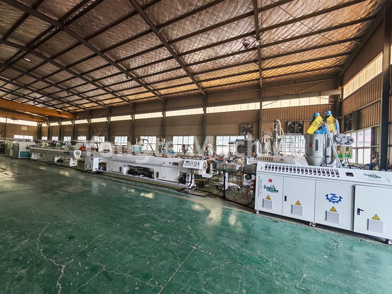 آلة إنتاج الأنابيب PE عالية السرعة مقاس 16-63 مم لعملاء الأرجنتين