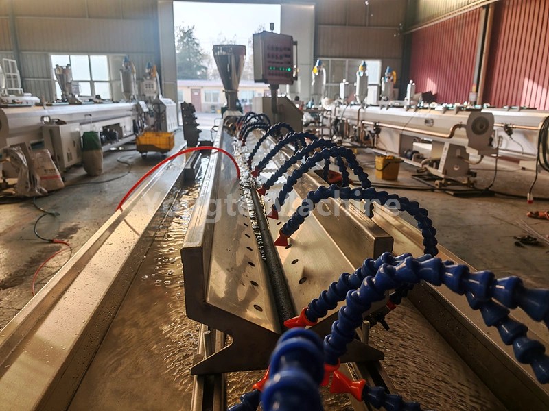 آلة خرطوم مطاط معتاد على الثمالة