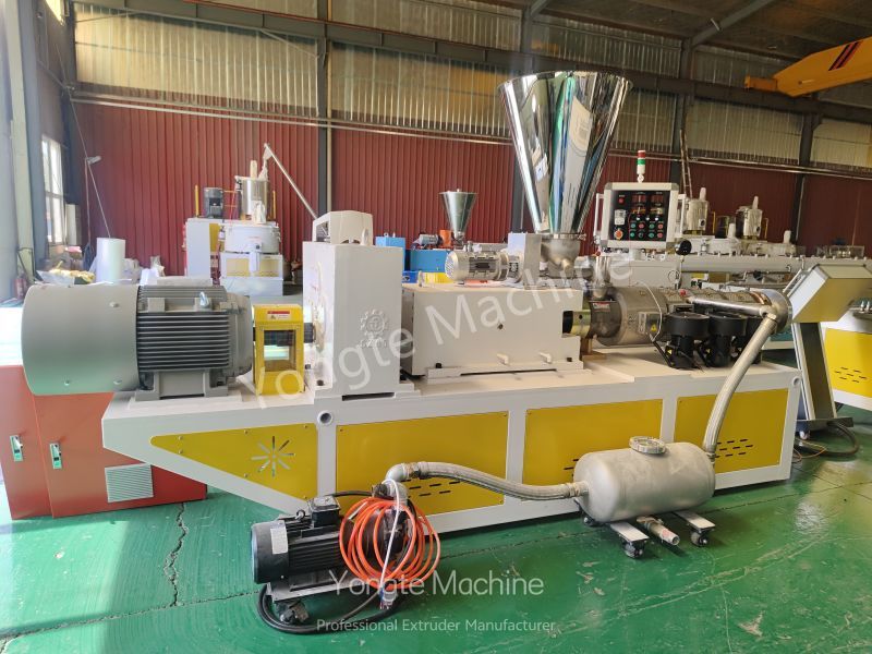 WPC Machine Wood Plastic Composite PVC WPC Frame Making Machine
