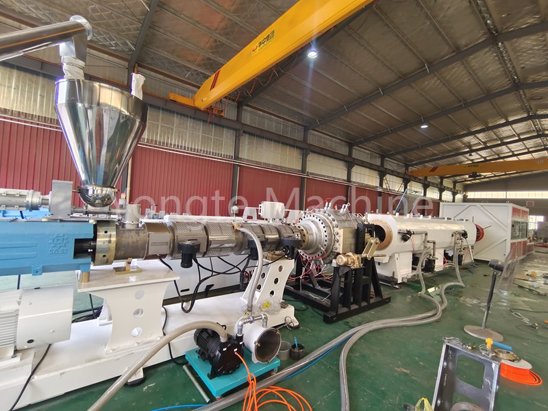 تم الانتهاء من آلة بثق الأنبوب PVC Yongte 280-560mm