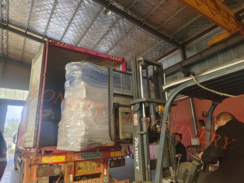 ظهرت معدات ألواح الأبواب WPC الخاصة بشركة Yongte Plastic Machinery في السوق السعودية